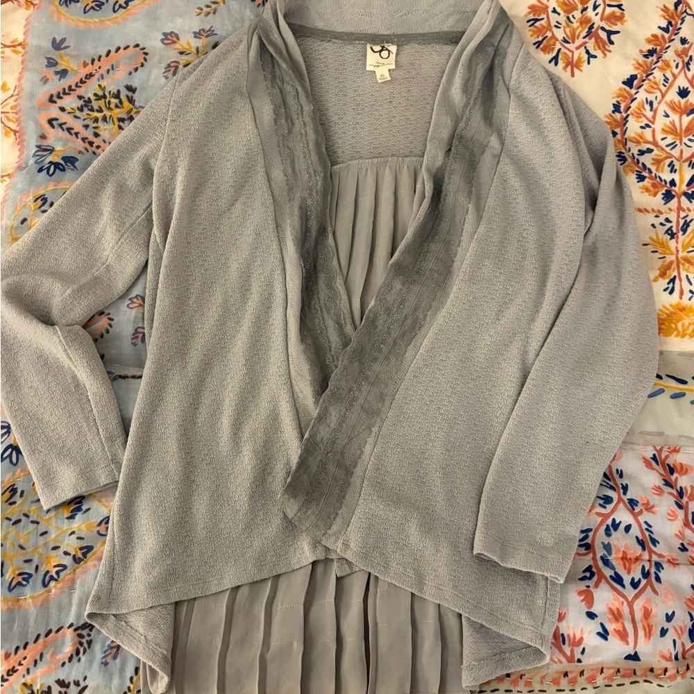 Anthropologie one September Perth pleated Light Gray Open Cardigan size xs lace